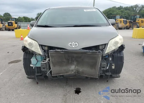 2012 Toyota Sienna Xle из США, поврежденный, VIN 5TDYK3DC3CS216199